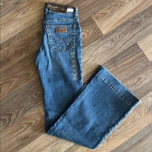Wrangler Women's Classic Blue Boot Cut Jeans